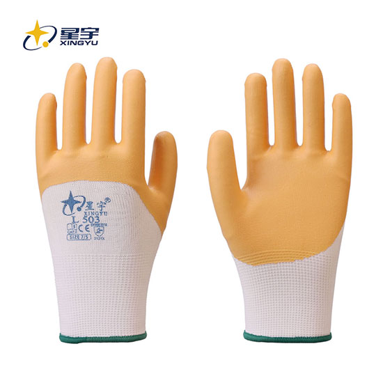 L503十三针尼龙乳胶光面半浸手套